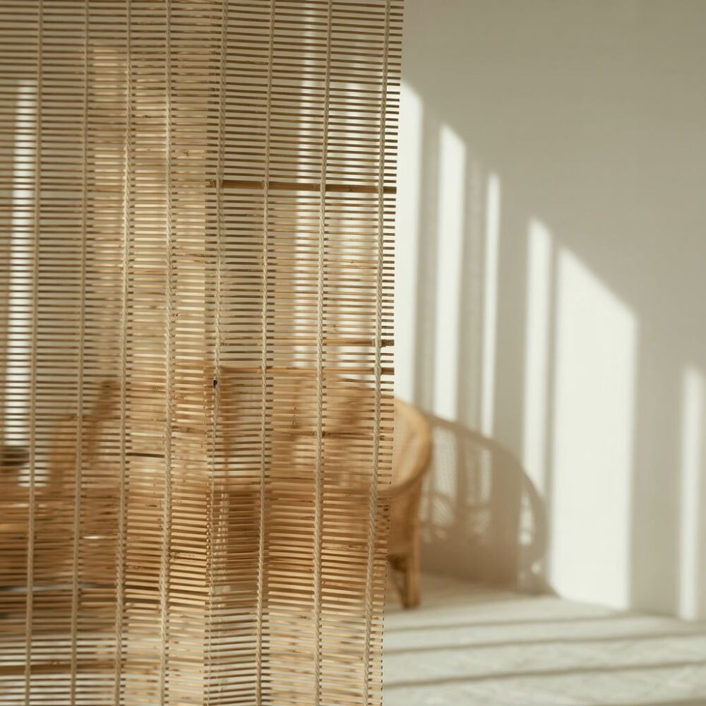 bambusowa dekoracja okienna