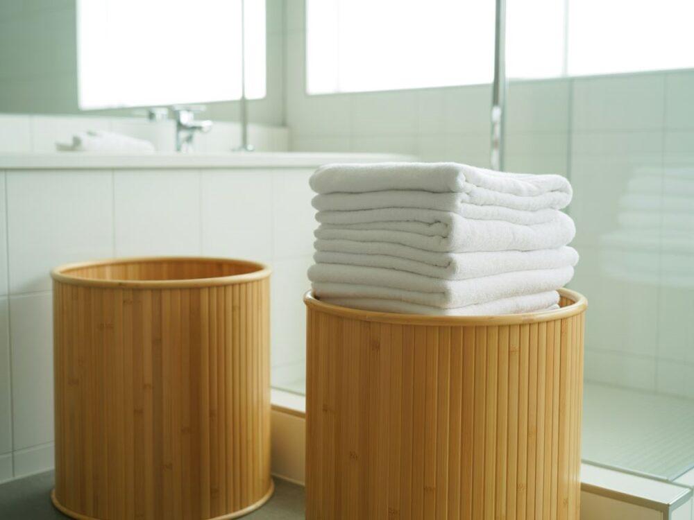 kosze na pranie z bambusa